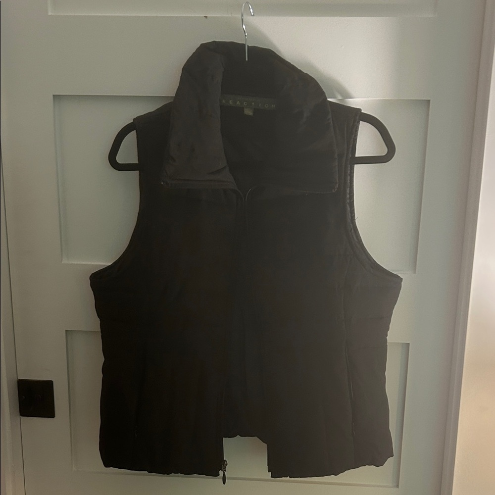 Kenneth Cole reaction Women's Black puffy Vest